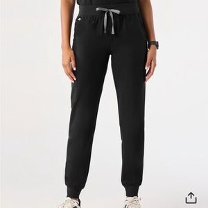 Figs Black Women's Zamora Jogger Scrub Pants